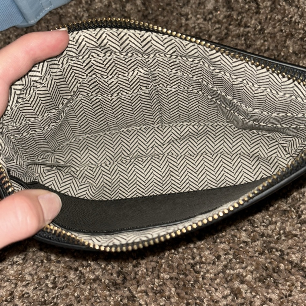 Wristlet - Picture 2 of 3
